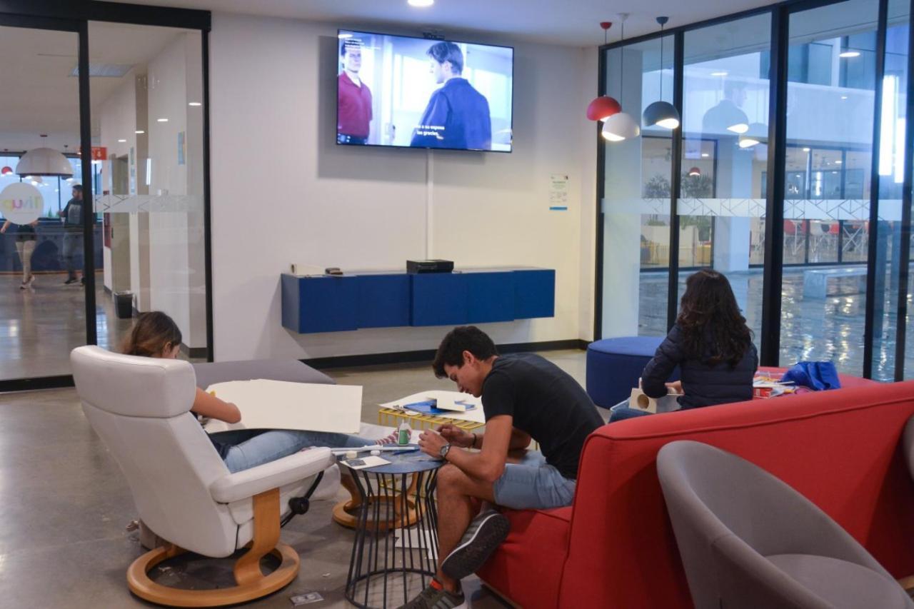 Livup Suites En Zona Iteso Zapopan Eksteriør billede